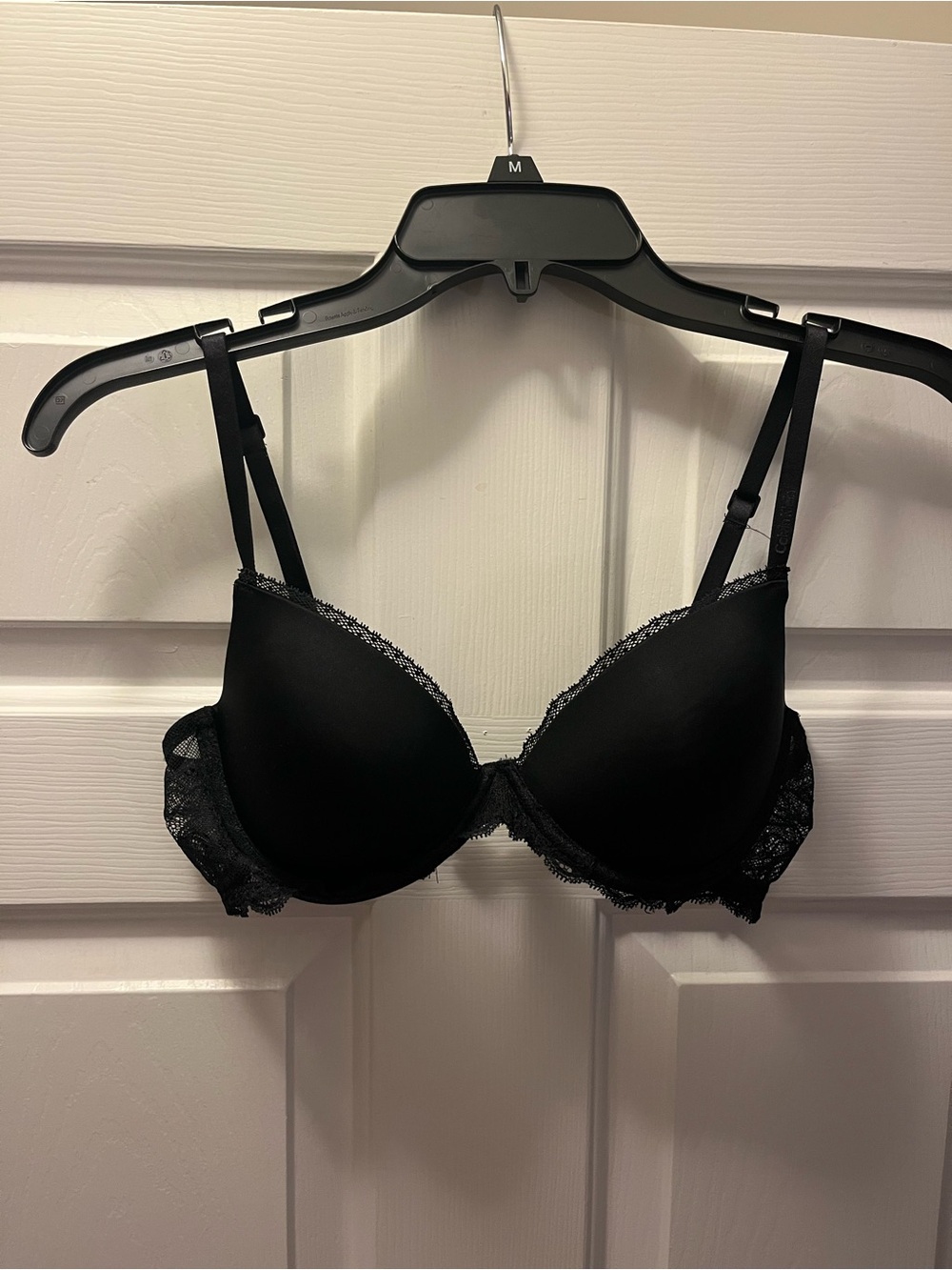 Black lace bra from H&M size 34 or 36 C